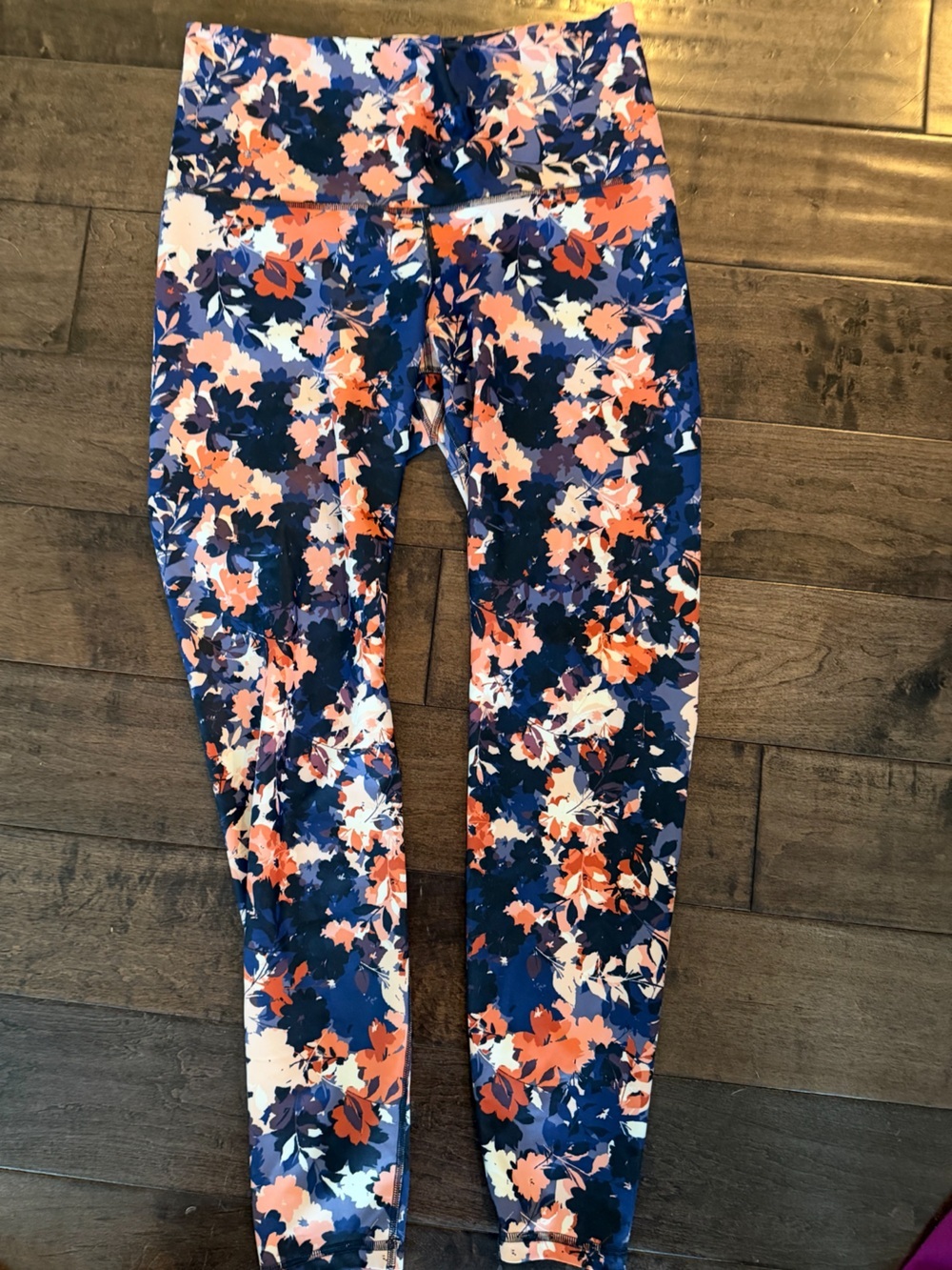 Old Navy Floral Print Leggings - Navy & Coral - Picture 2 of 2
